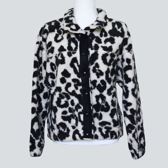 OLD NAVY Women's Active Black and White Leopard Print Teddy Jacket Size M - Picture 1 of 9